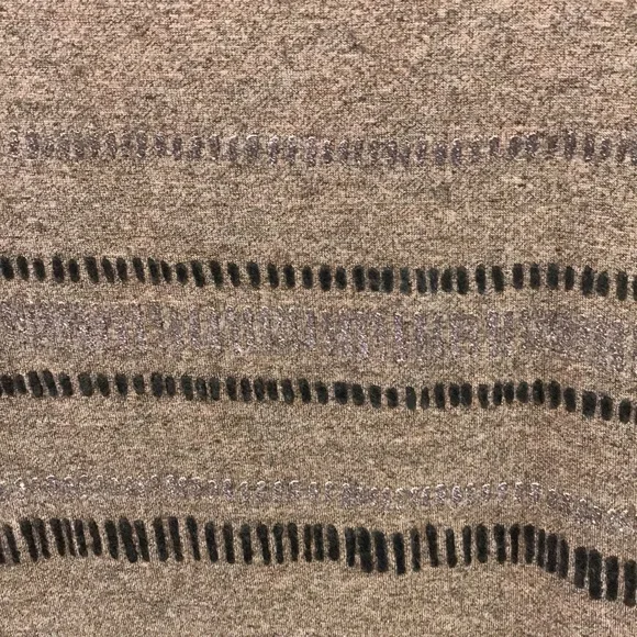 Apt. 9 pullover top size L - Picture 7 of 7